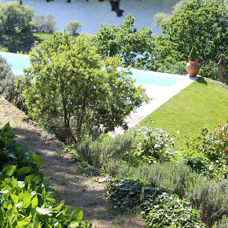 Bouça Drigues Casa Antiga De Pedra Com Piscina E Vista Rio Hébergement de vacances Amarante